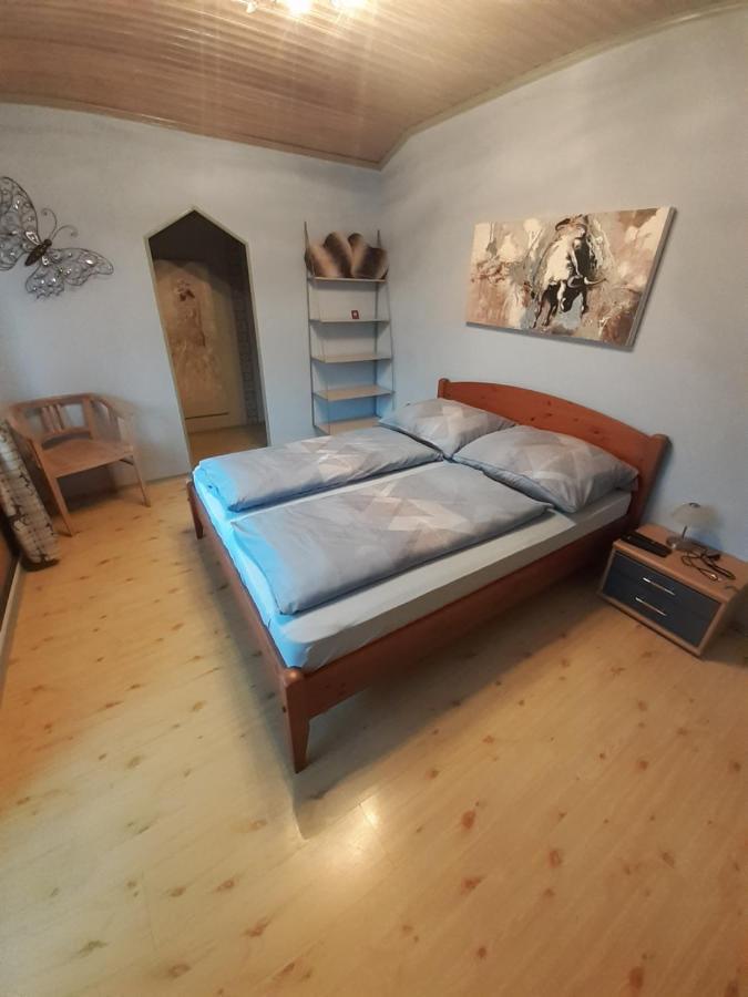 Appartment Andrea Eugendorf Ngoại thất bức ảnh